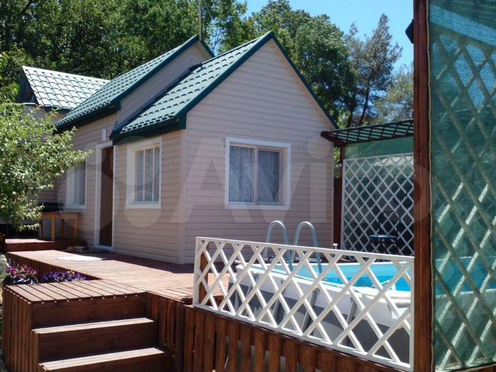 Дом 27 м² на участке 2 сот.