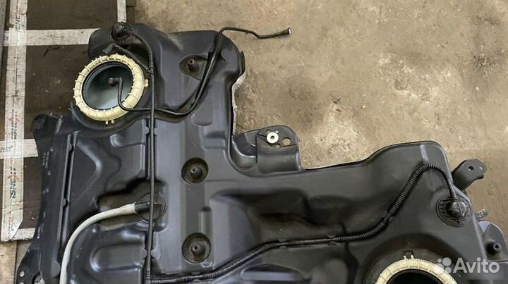 Топливный бак Audi A4 B8 2.0 tfsi multitronic