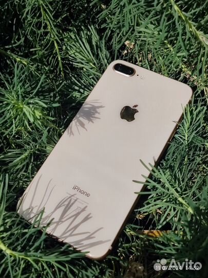 iPhone 8 Plus, 64 ГБ