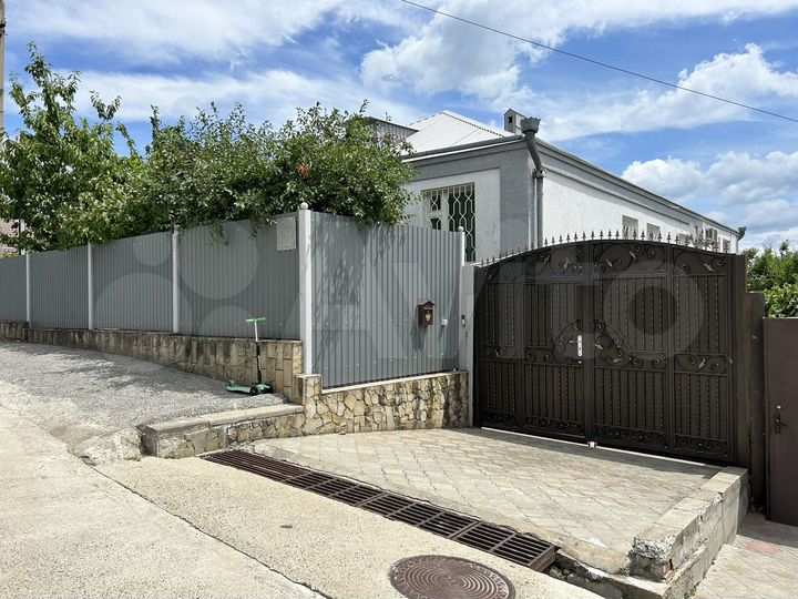 Дом 231 м² на участке 6 сот.