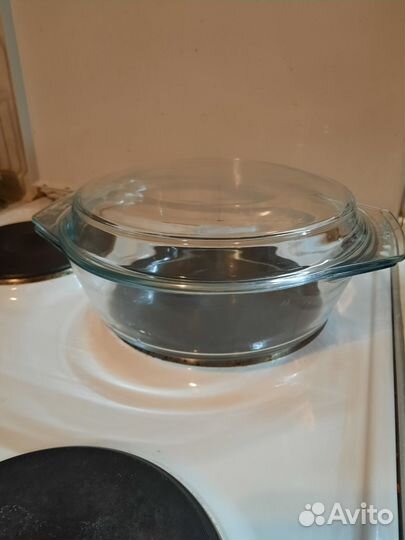 Жаропрочная стеклянная кастрюля