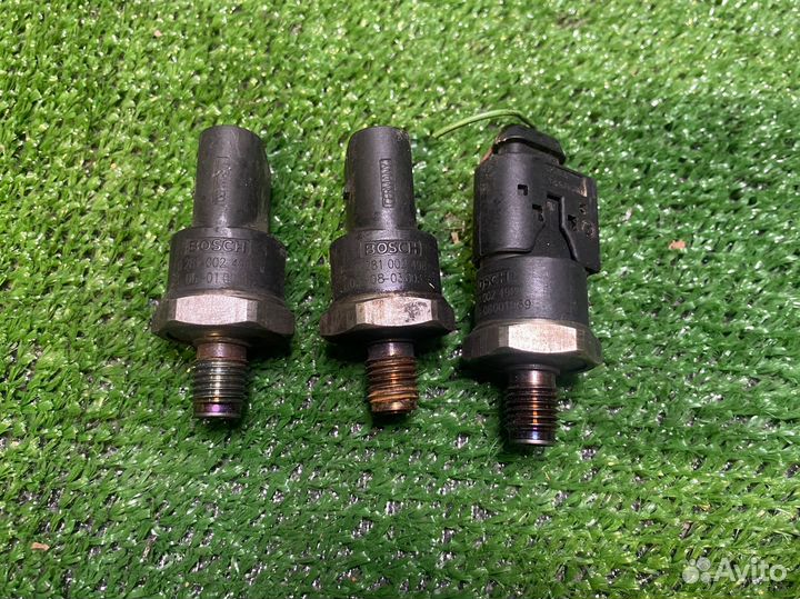 Датчик давления топлива Mercedes-Benz E-Class W210