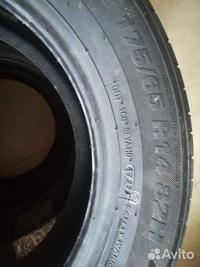 Kumho Ecsta HS52 175/65 R14 82H