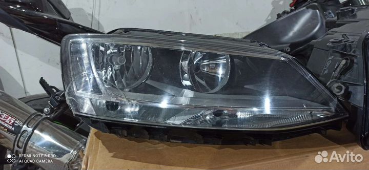 Фары комплект оригинал jetta 6