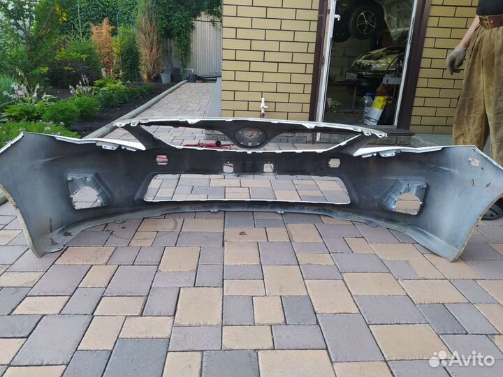 Бампер передний Тойота Королла 2013