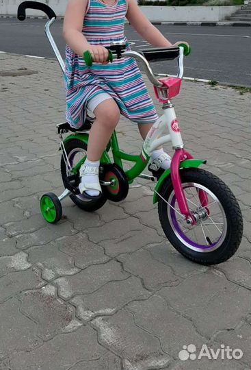 Детский велосипед с ручкой бу