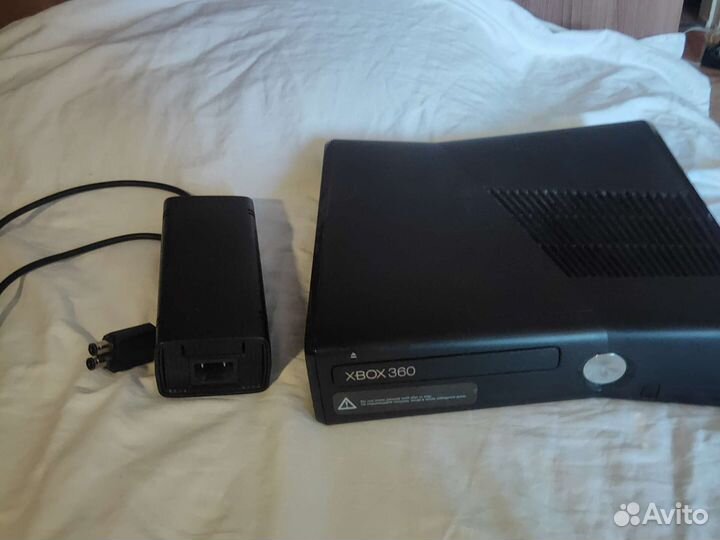 Xbox 360 Б/У всё в комплекте