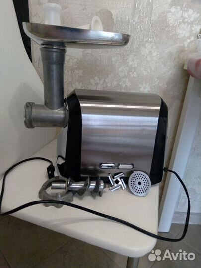 Мясорубка электрическая