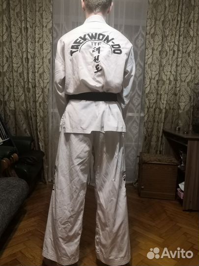 Пояса разного цвета для тхэквондо