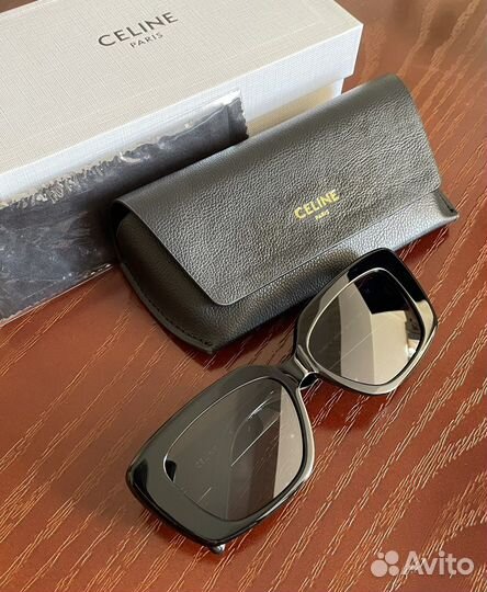 Солнцезащитные очки Celine