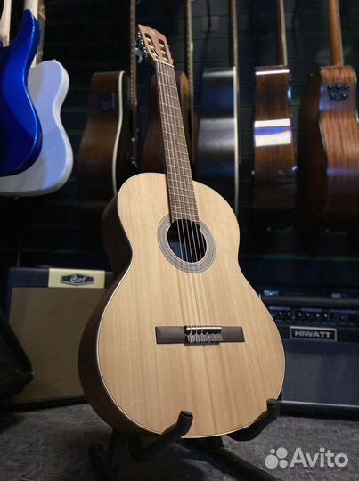Гитара Alhambra Z-nature классическая новая +чехол