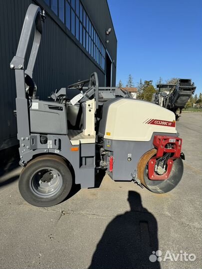 Дорожный каток Dynapac CC1200, 2023