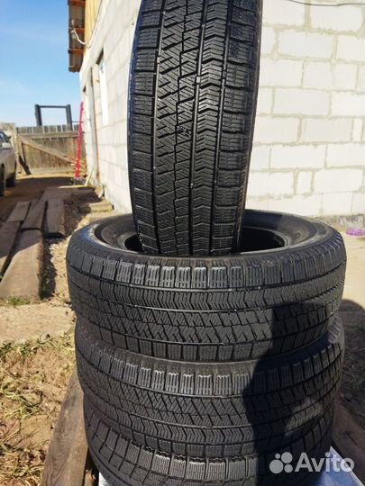 Bridgestone Blizzak VRX 19.5/65 R15