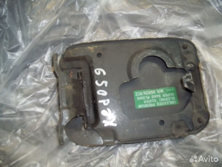 Лючок бензобака Мазда Миления,Кседос 9