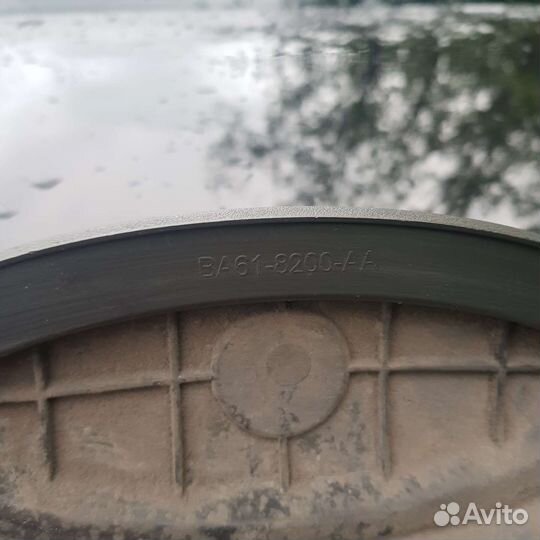 Решетка радиатора Ford Fiesta