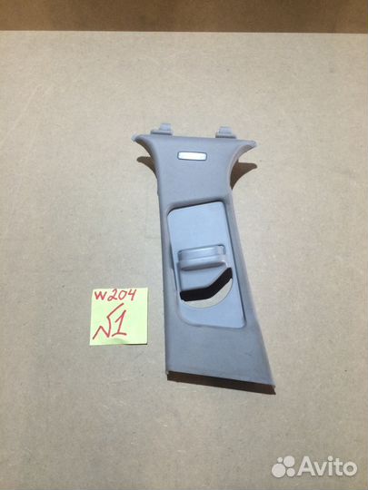 Обшивка накладка центральной стойки Mercedes W204