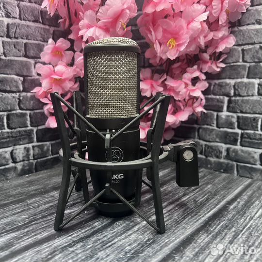 Микрофон akg p420