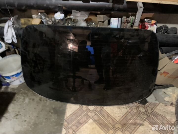 Заднее стекло nissan cefiro, maxima a32