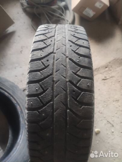 Bridgestone Blizzak DM-V1 185/65 R15