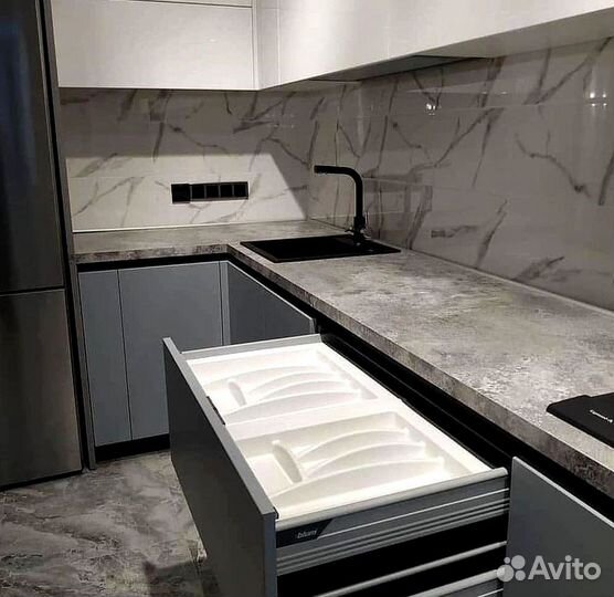 Угловая кухня с мдф фасадами