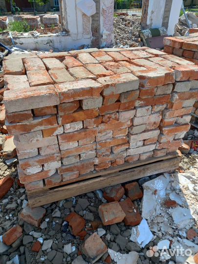 Кирпич бу