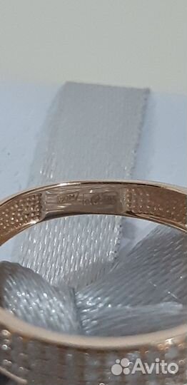 Золотое кольцо с бриллиантами-585пр Россия