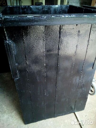 Мусорный контейнер