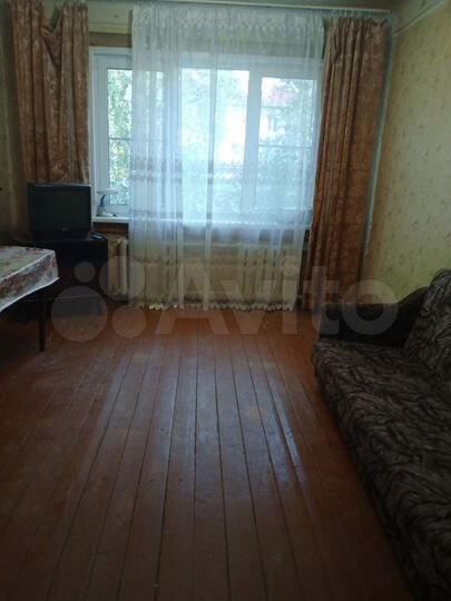 2-к. квартира, 40 м², 2/2 эт.