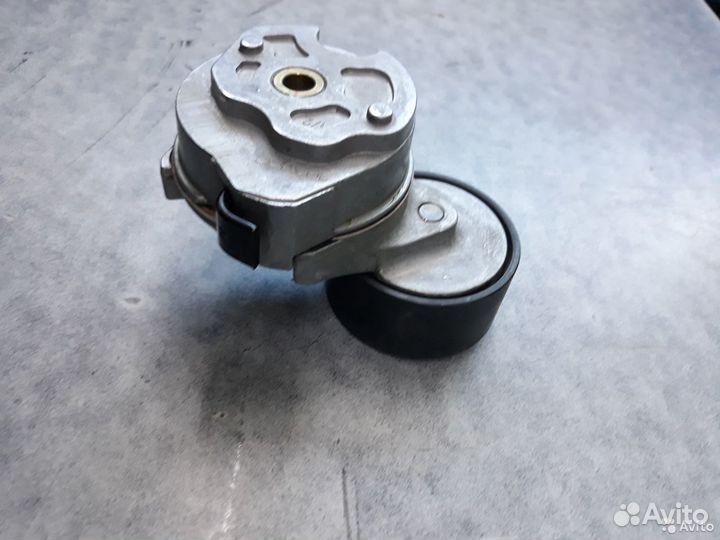 Натяжитель ремня мерседес