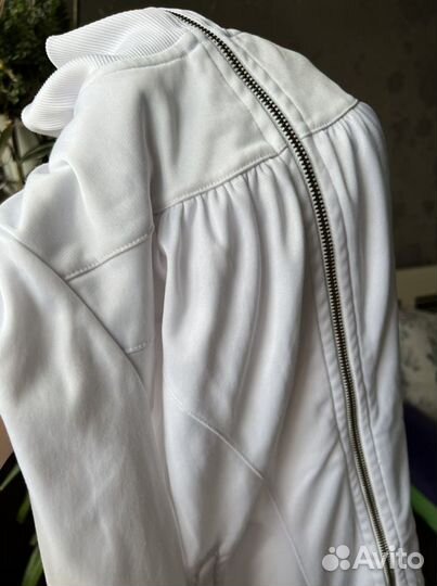 Спортивная кофта женская