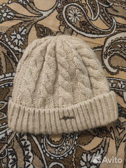 Шапка женская бежевая