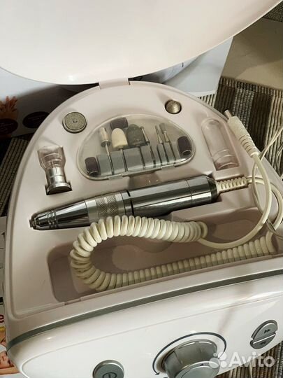 Маникюрный набор Beurer MP100