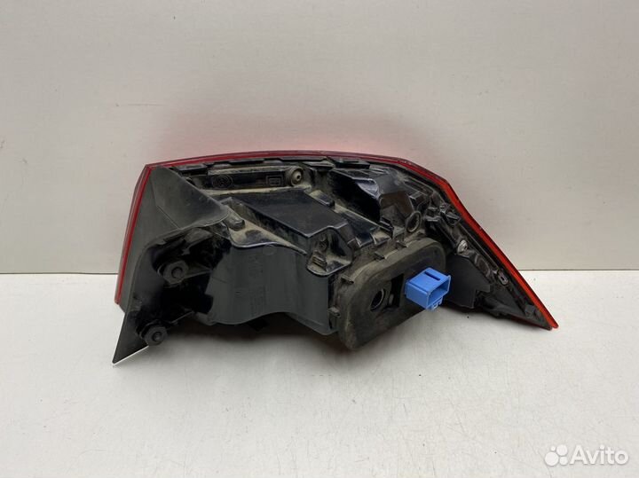 Фонарь задний левый Volkswagen Passat B8 2015+