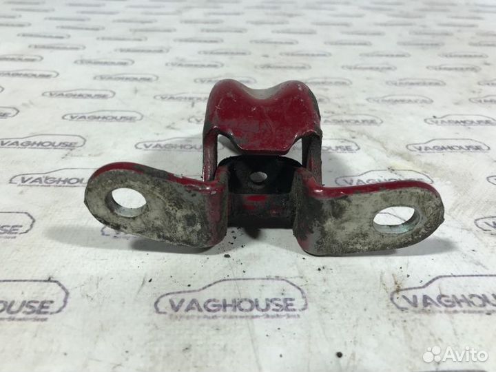 Петля двери передняя правая Kia Ceed 2.0 G4GC 2009