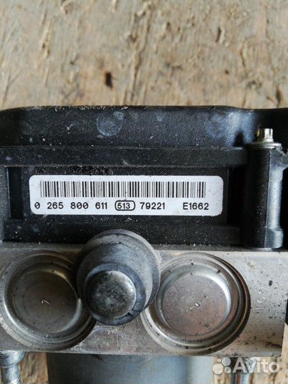 Блок abs Nissan Qashqai KJ10 MR-20 DE 2008