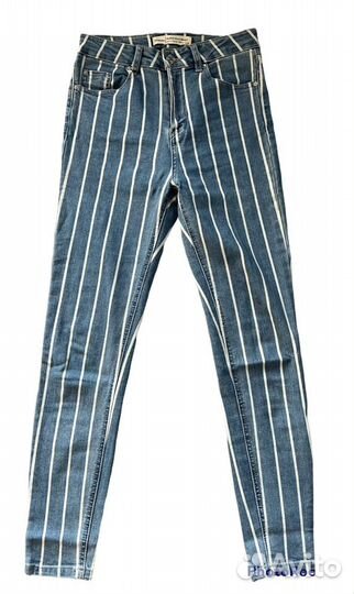 Джинсы с высокой талией