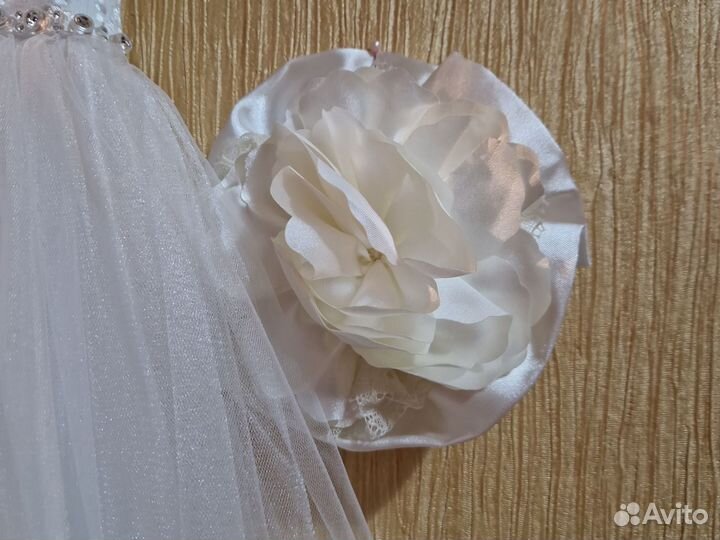 Платье праздничное