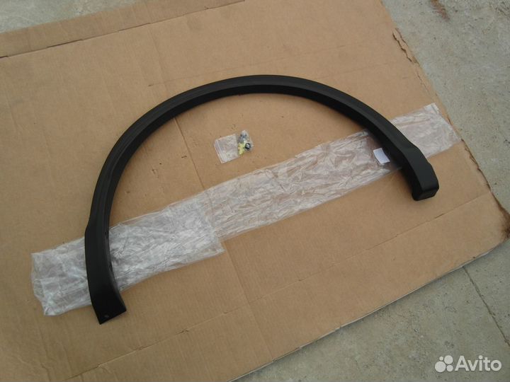 Молдинг крыла задний правый Nissan Qashqai J11 рес