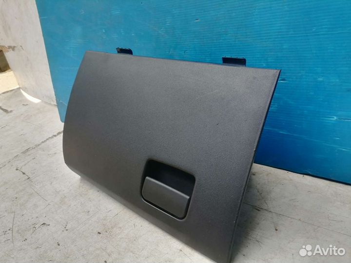 Бардачок Mitsubishi Lancer X