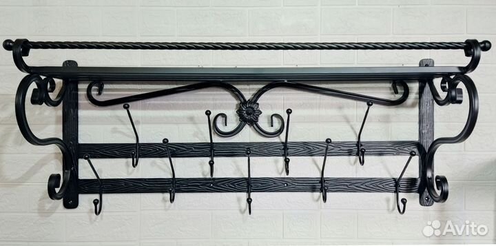 Кованая вешалка