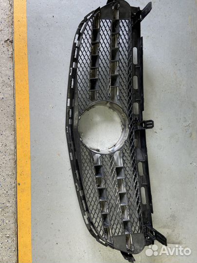 Решетка радиатора Mercedes w212 рестайлинг