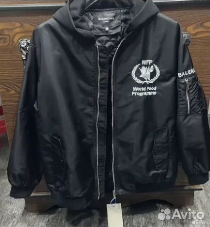 Бомбер Balenciaga WFP