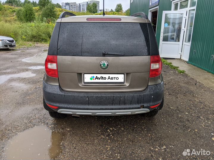 Skoda Yeti 1.2 AMT, 2011, 280 000 км