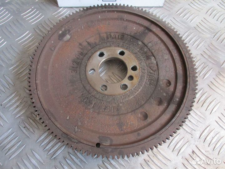 Маховик Citroen C4 2007г 1.6