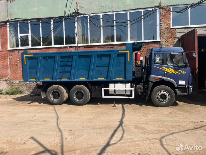 FAW CA3252P2K2T1A, 2012