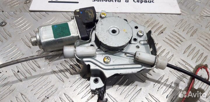 Стеклоподъемник передний правый Nissan Tiida C11