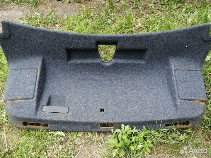 Обшивка крышки багажника