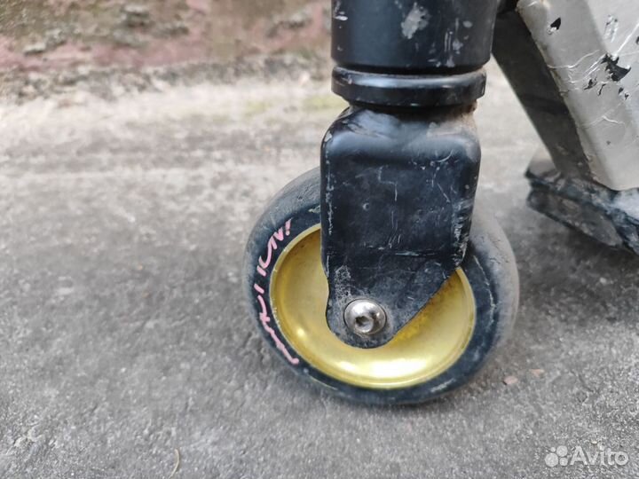 Трюковой самокат за 2к