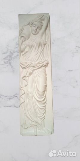 Барельефы из гипса