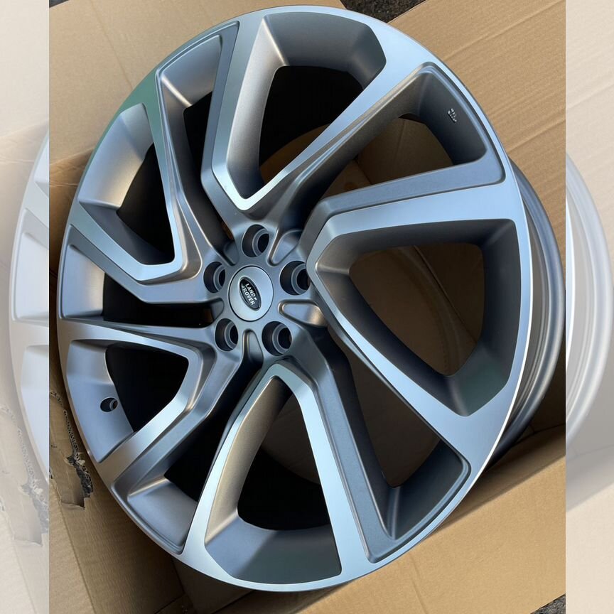 Литые диски Land Rover 9.5×R22 5×120